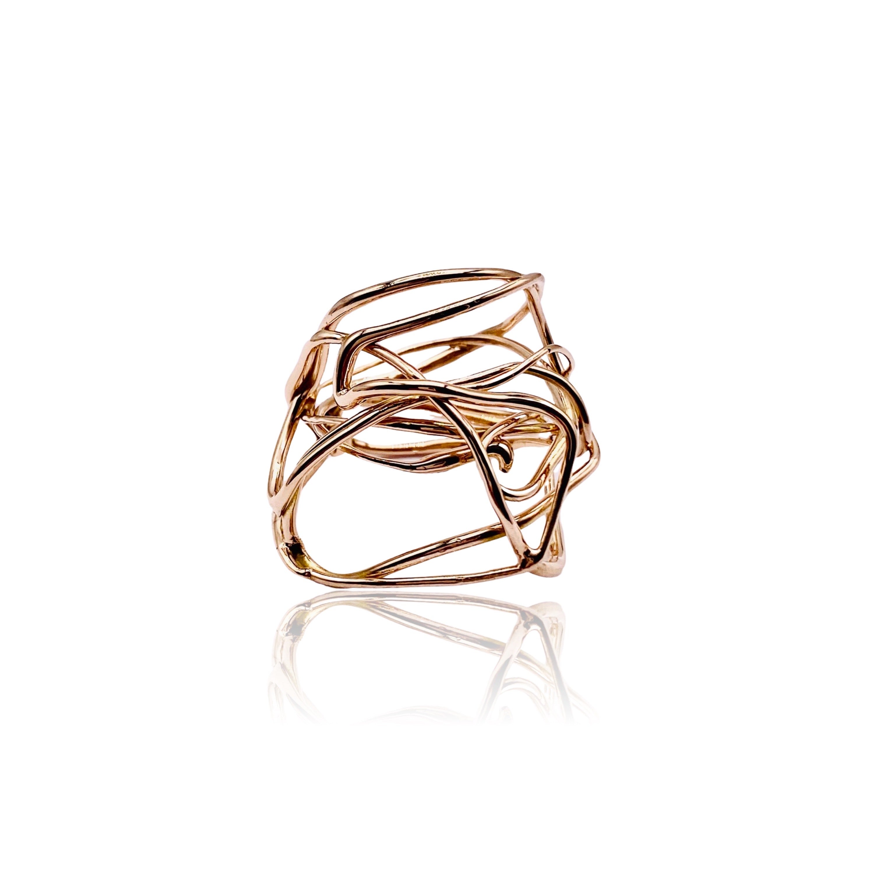 18kt Aero Wire Ring 2