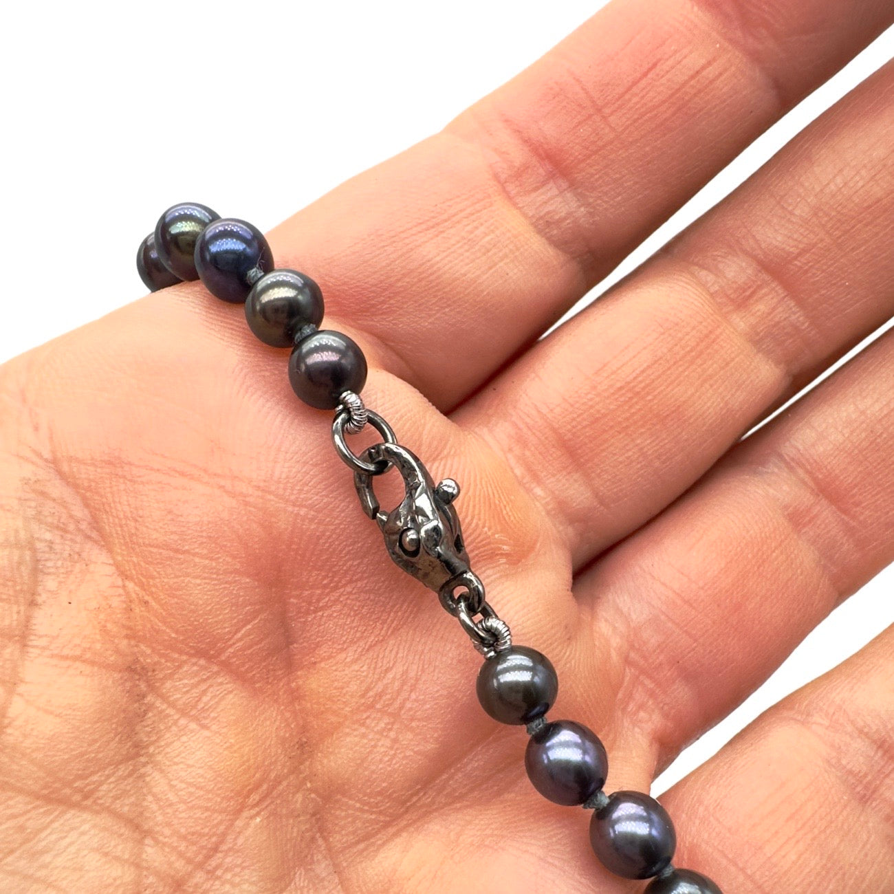 Black pearls necklace with black Gold clasp