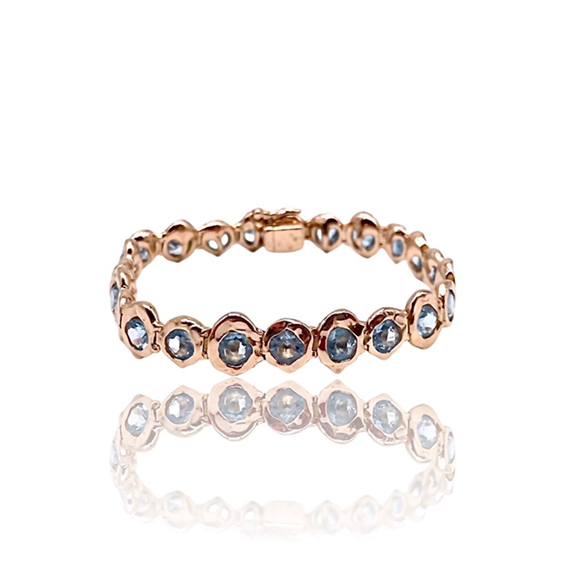 18kt Gold Tennis Bracelet with Blue Sapphires