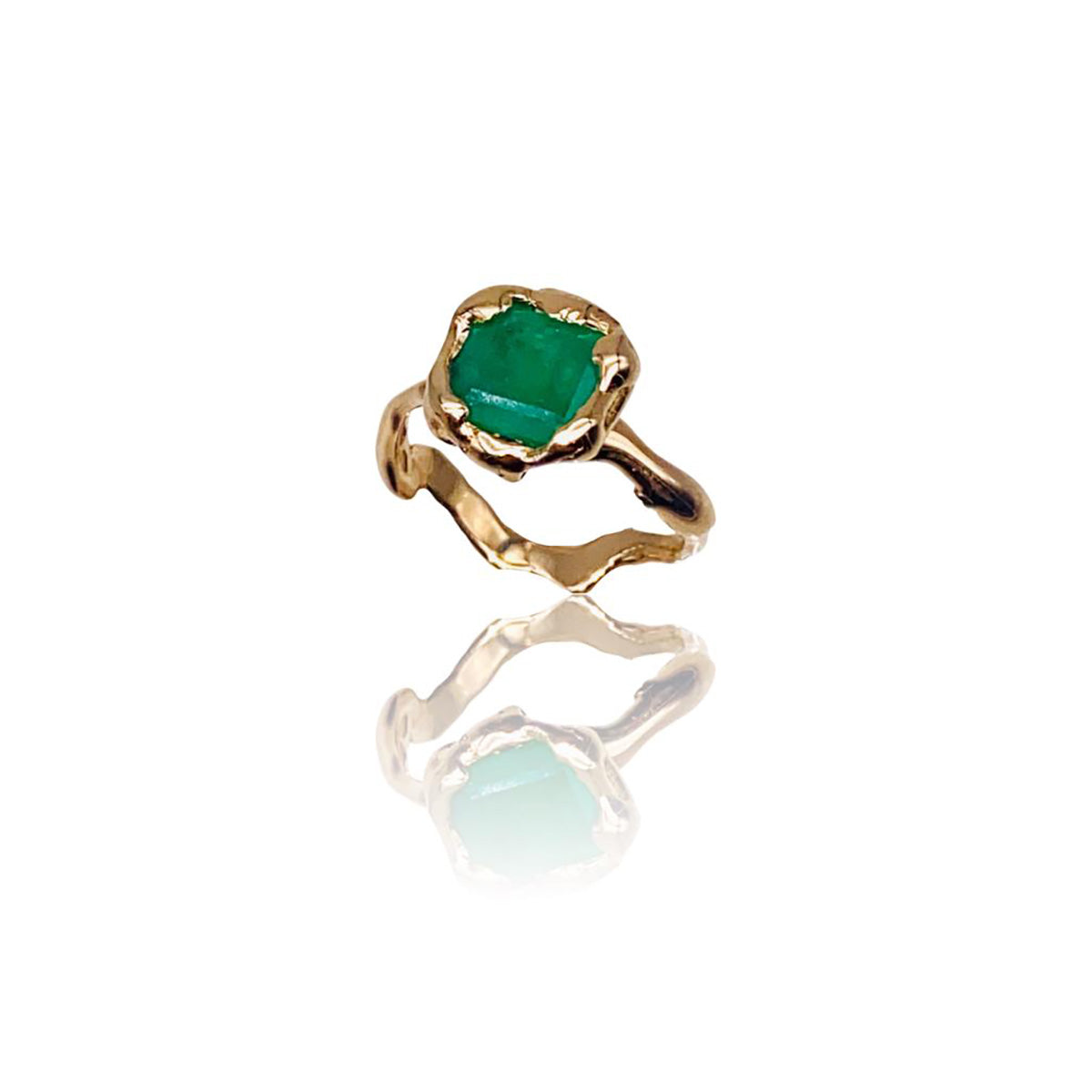 18kt Gold Emerald Ring