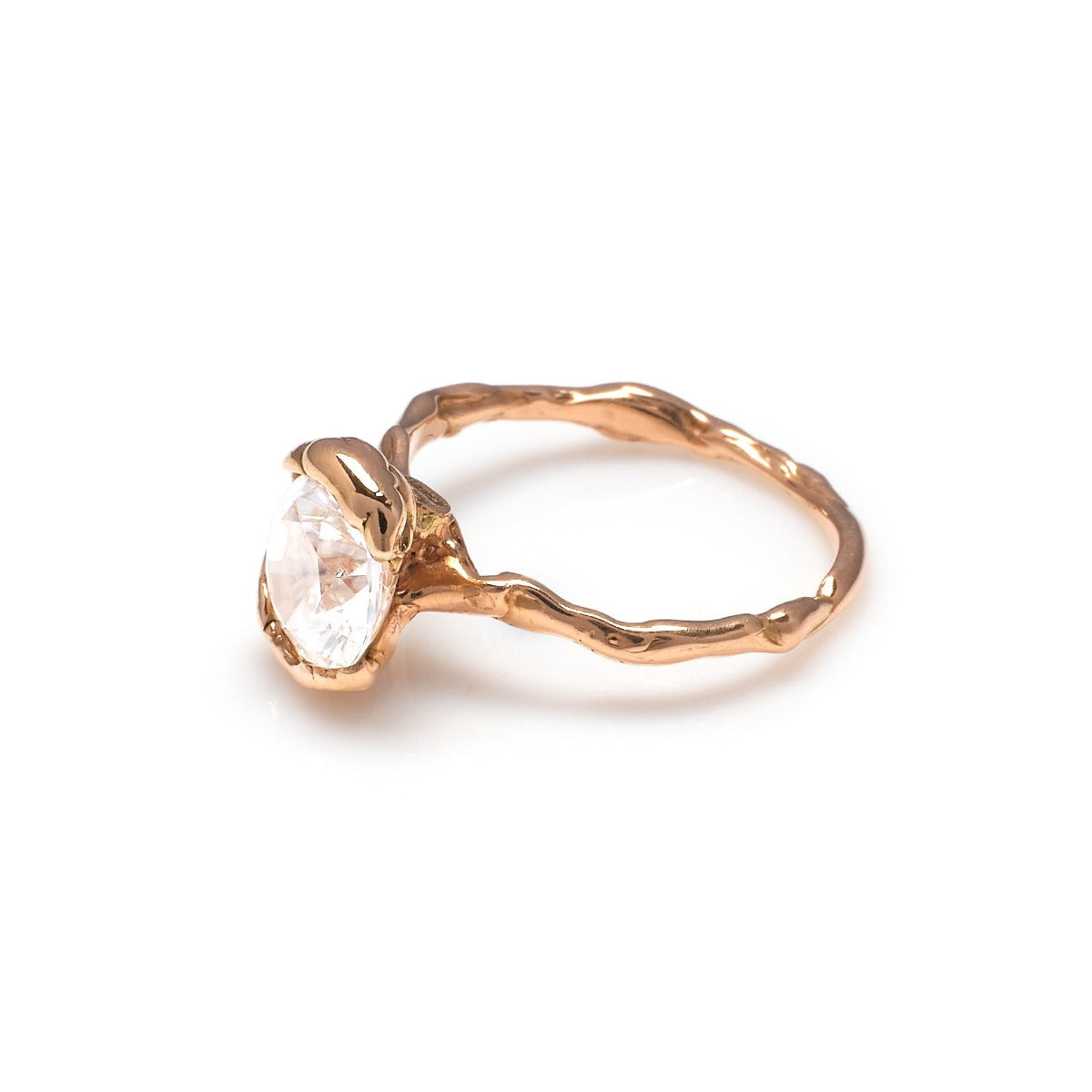 Solitary Ring With Natural Zircon