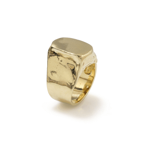 Yellow Gold Oval Chevalier ring