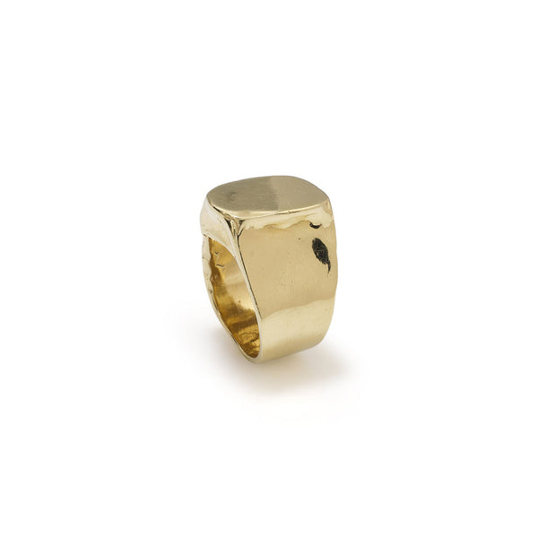 Yellow Gold  Oval Chevalier ring