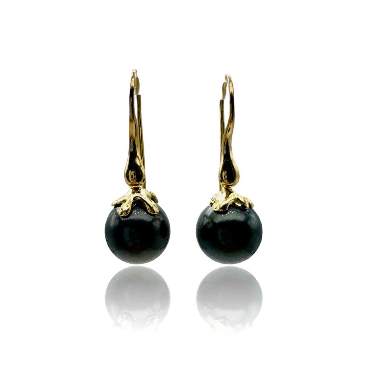 18kt yellow gold earrings with tahiti   Pearls