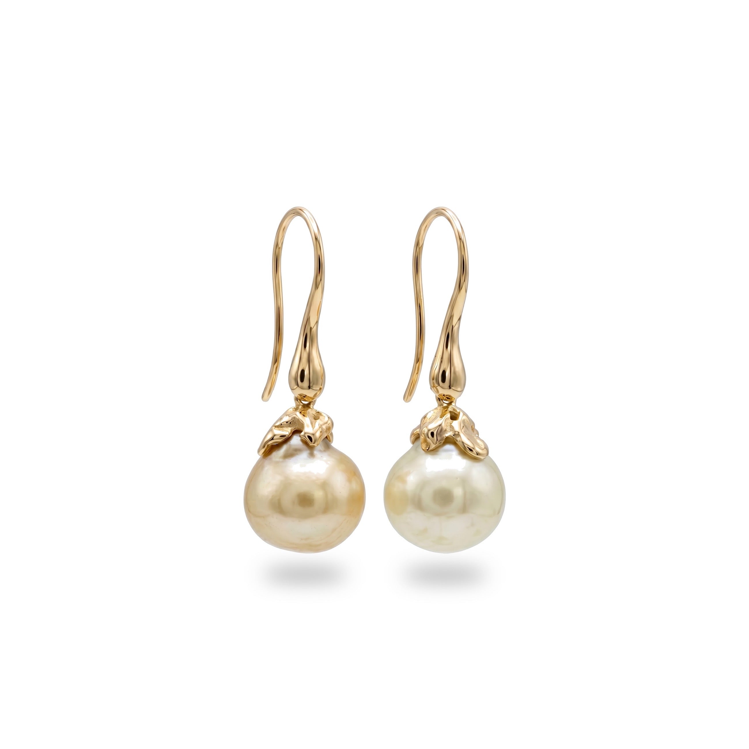 18kt Yellow Gold Organic Earrings with australian pearls