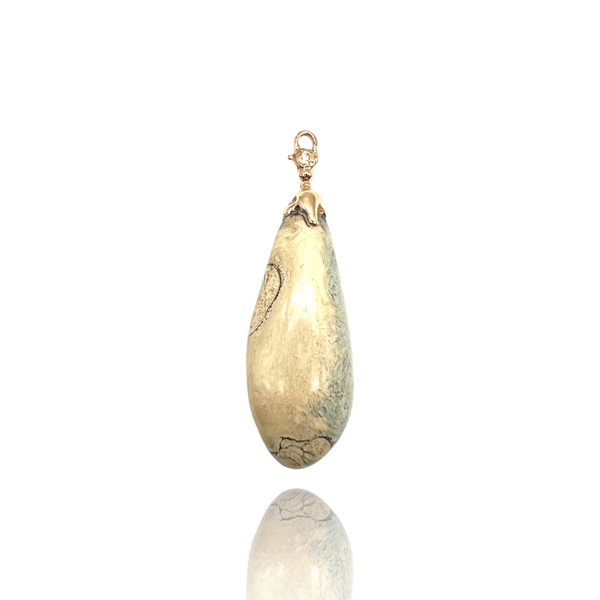 White amber Pendant 18kt Rose Gold