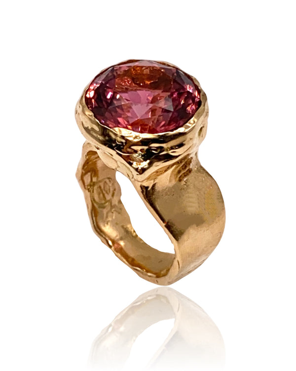 18kt Rose Gold Chevalier Ring with Rubellite