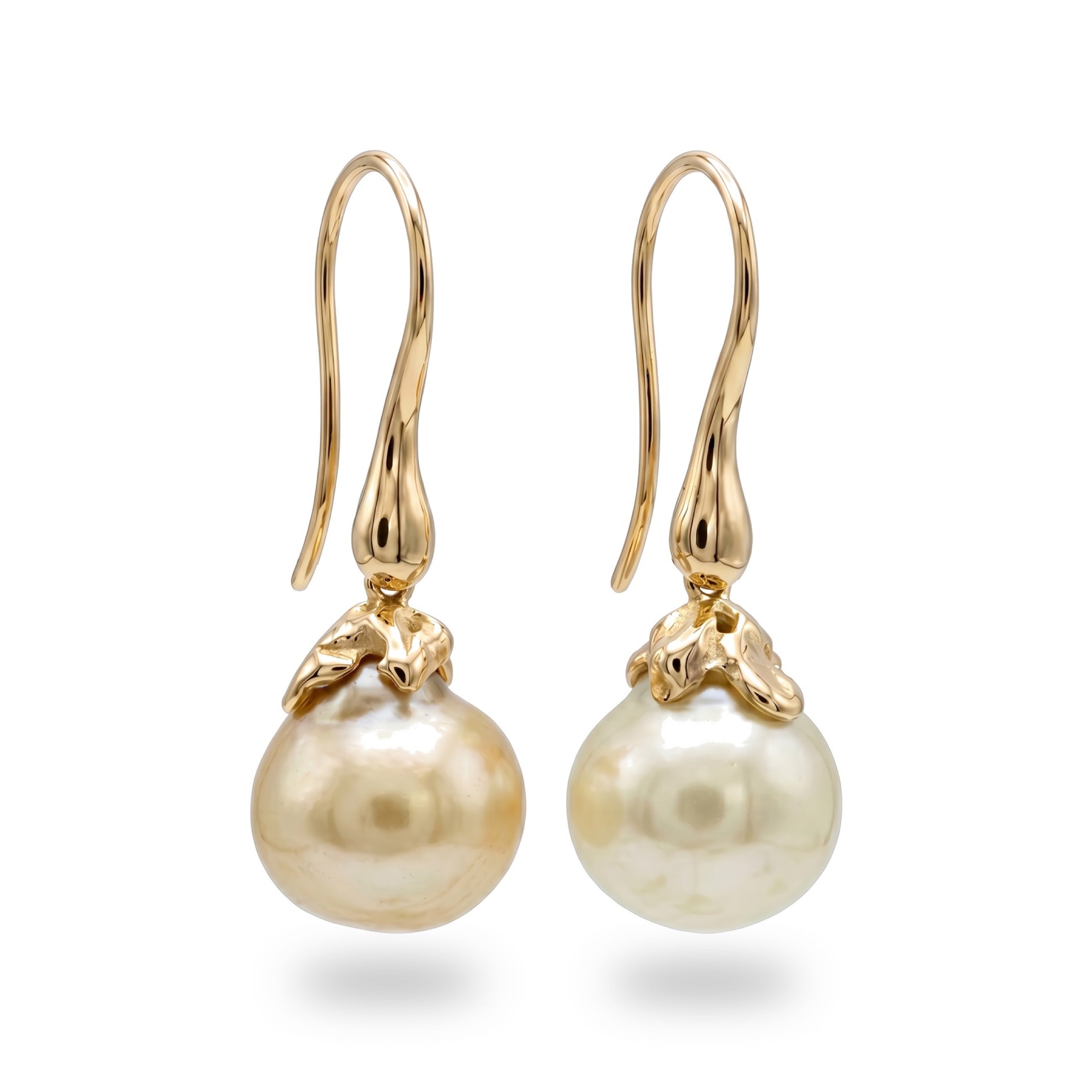 18kt Yellow Gold Organic Earrings with australian pearls