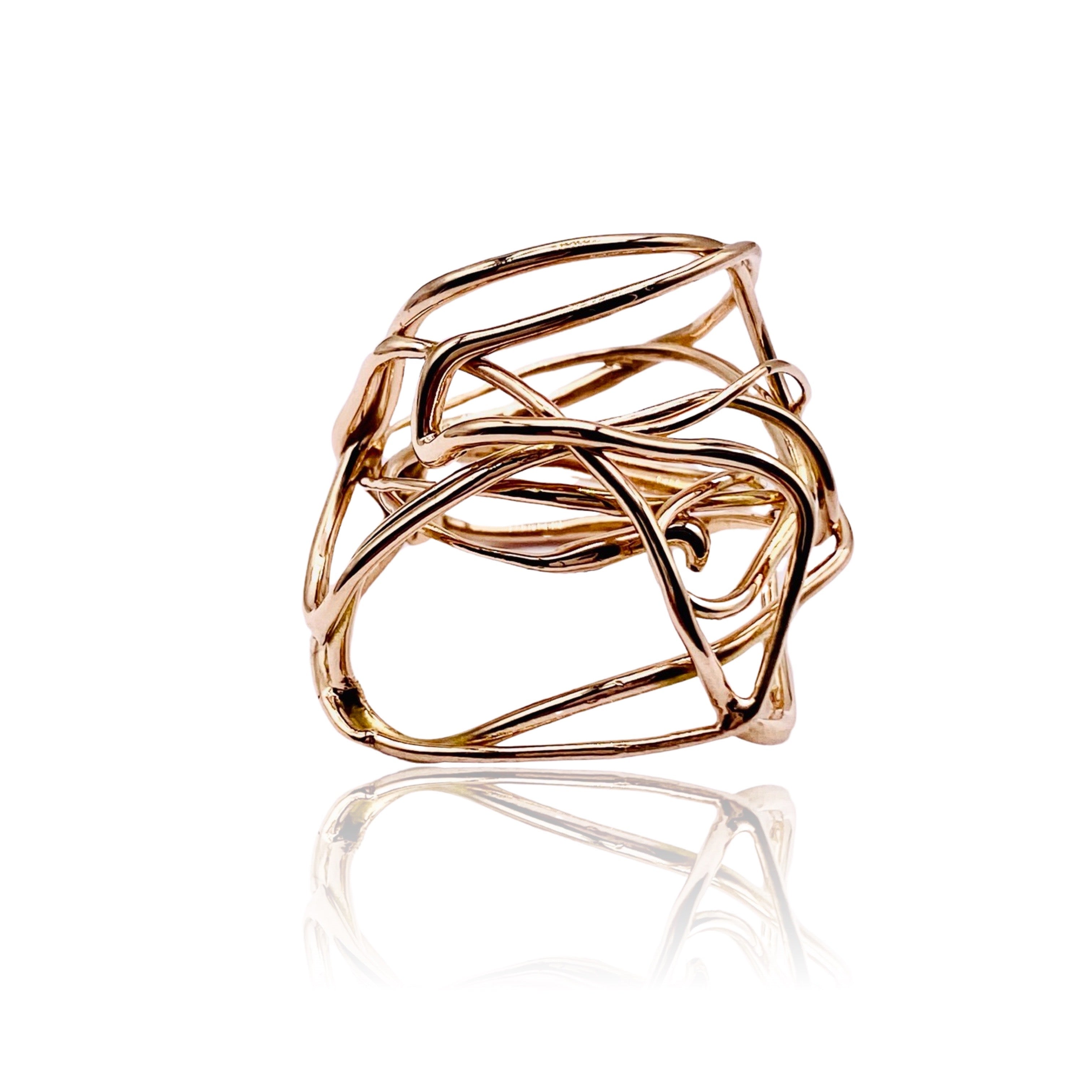 18kt Aero Wire Ring 2