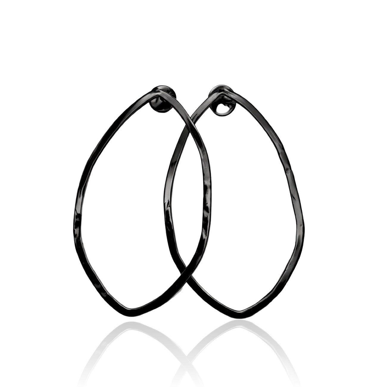 Nine earrings N.7