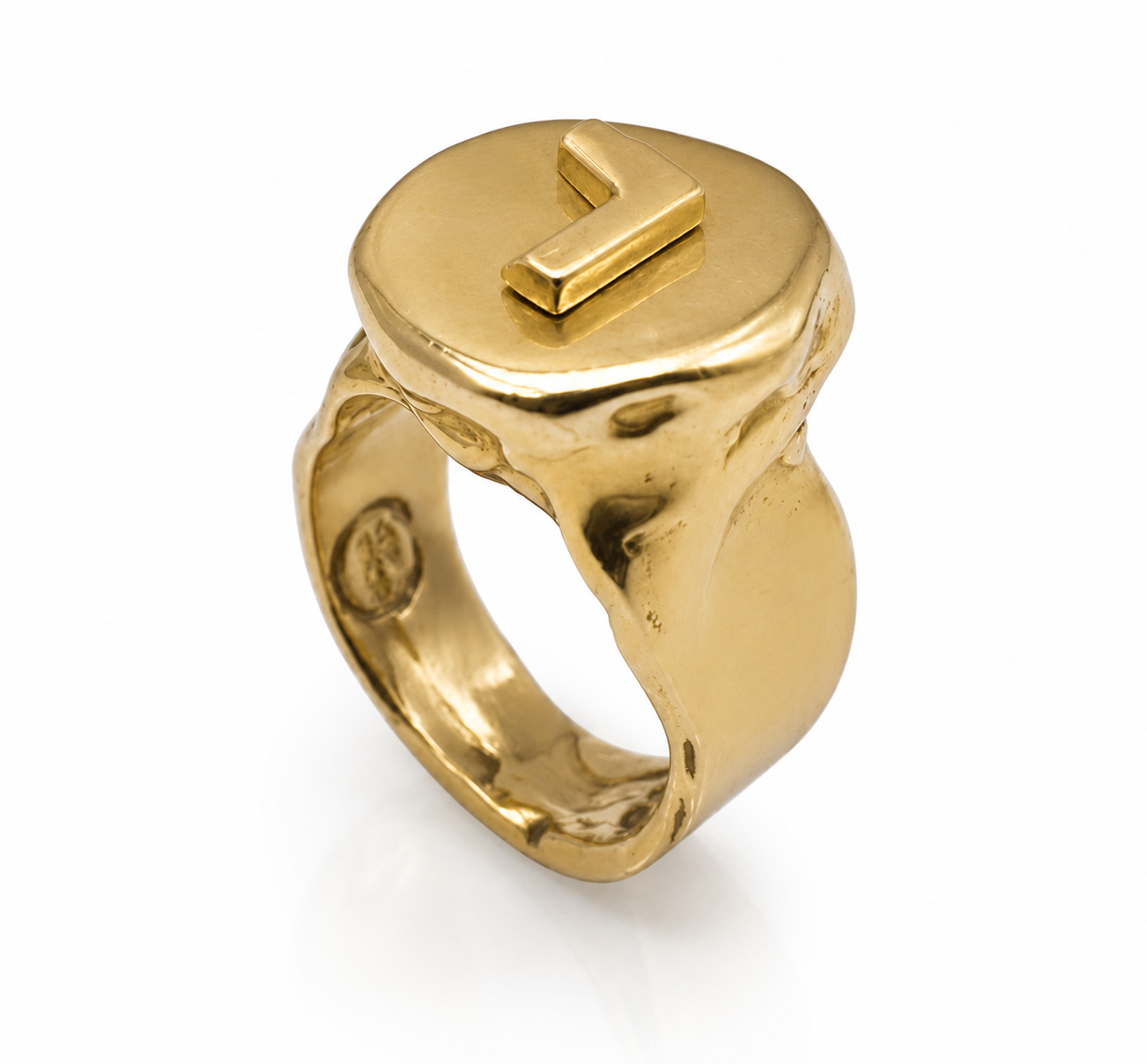 Yellow Gold Round Chevalier Ring