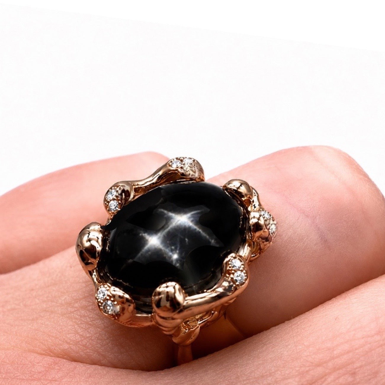 18kt Gold Petite Quercus Ring with Star Diopside and diamonds