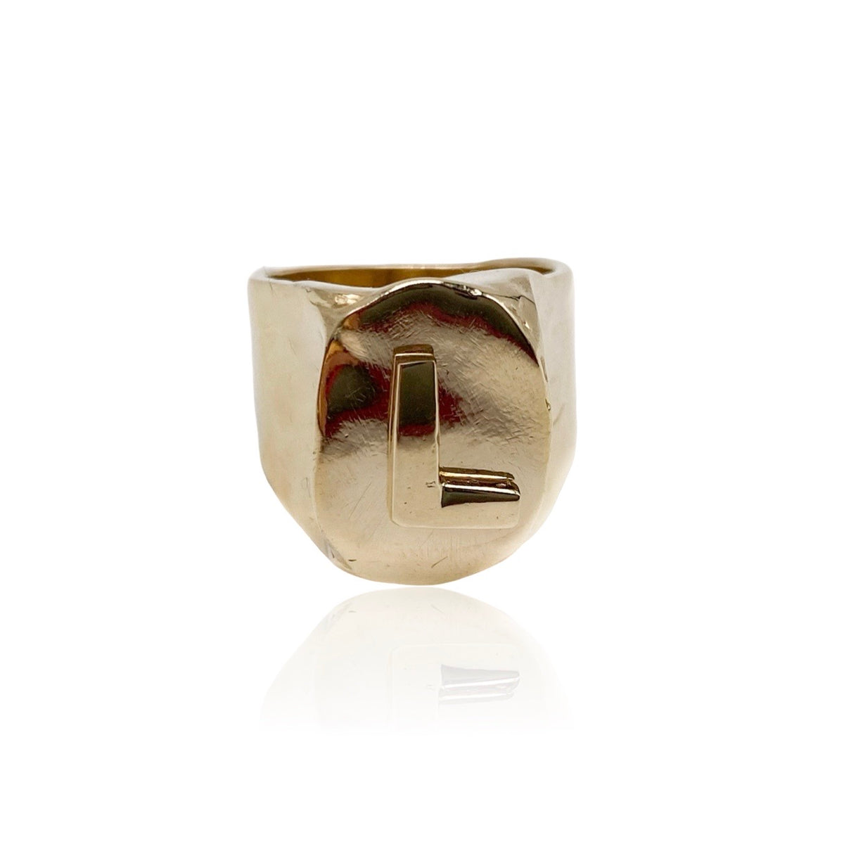 Yellow Gold  Oval Chevalier ring