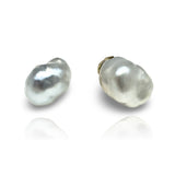 18 kt Yellow Gold earrings with Australian Keshi Pearls