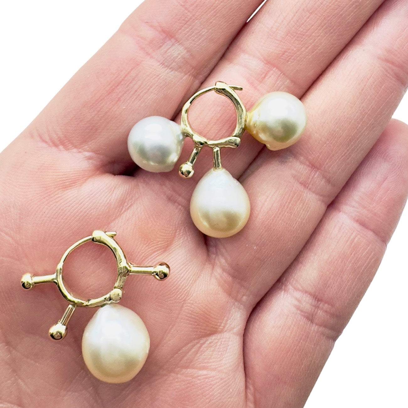 18kt yellow Gold Afro Earring with Pearls