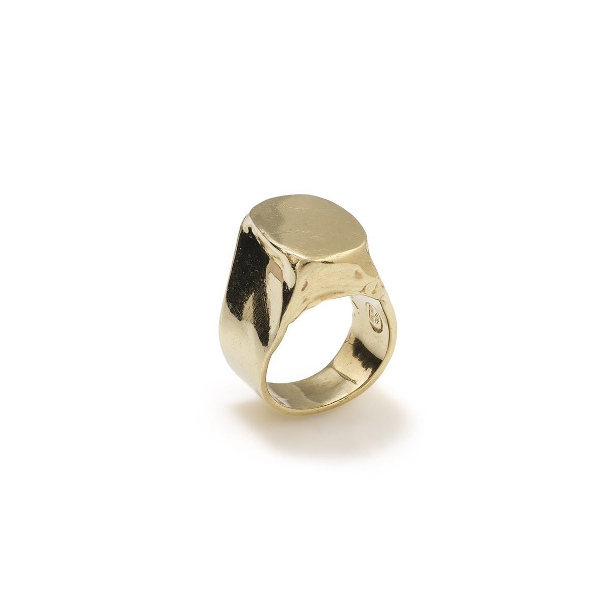 Yellow Gold  Oval Chevalier ring